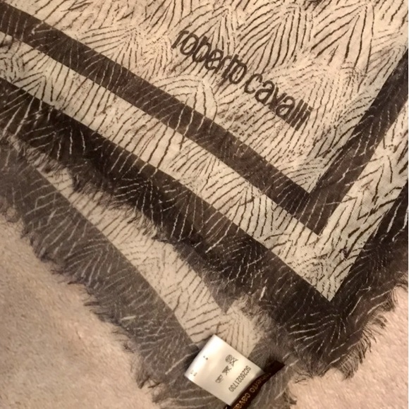Roberto Cavalli NWT scarf - Picture 3 of 6